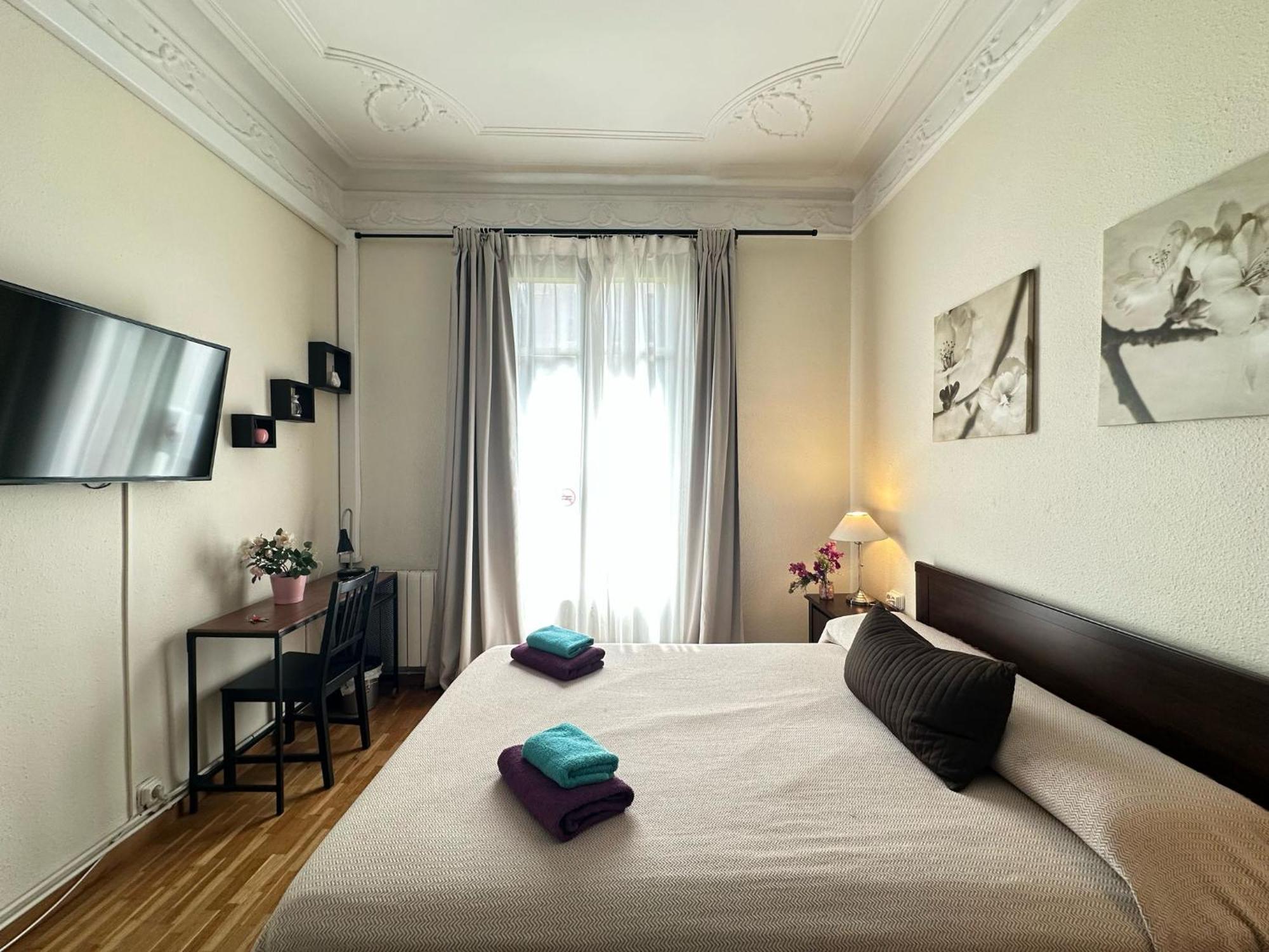 Rooms Aribau - Barcelona — Photos 3